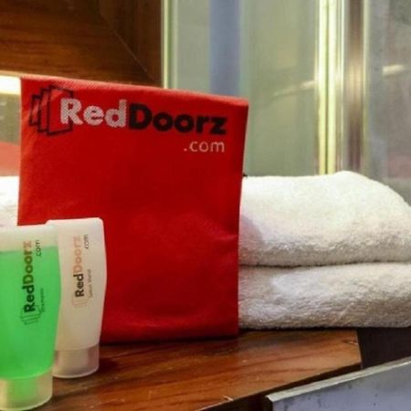 Reddoorz Near Ramai Mall Malioboro Yogyakarta Exterior foto